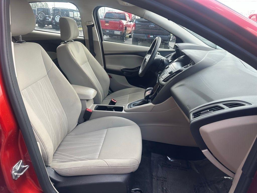 Ford Focus SE Sedan 2018