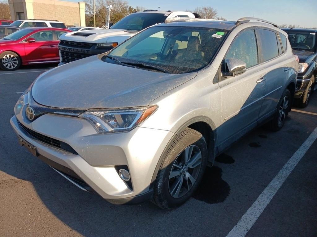 Toyota RAV4 XLE AWD (Natl) 2017