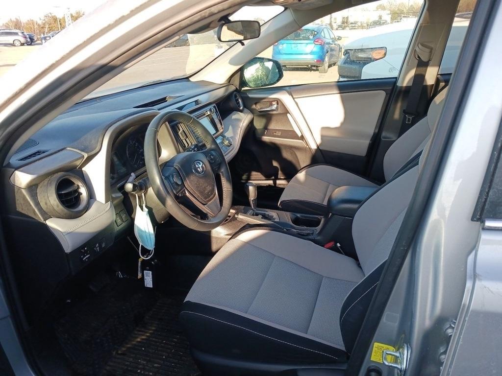 Toyota RAV4 XLE AWD (Natl) 2017