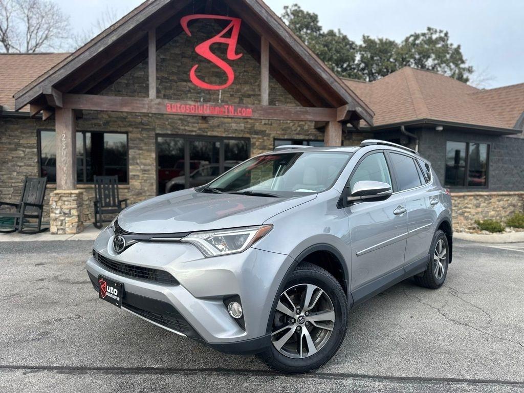 Toyota RAV4 XLE AWD (Natl) 2017