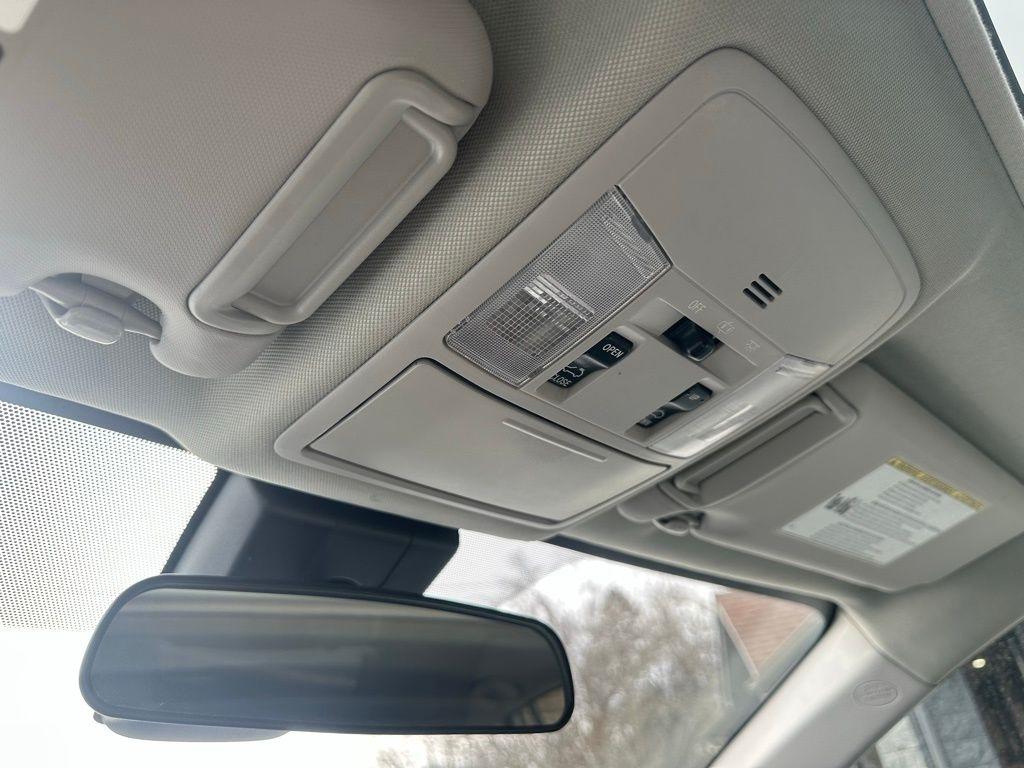 Toyota RAV4 XLE AWD (Natl) 2017