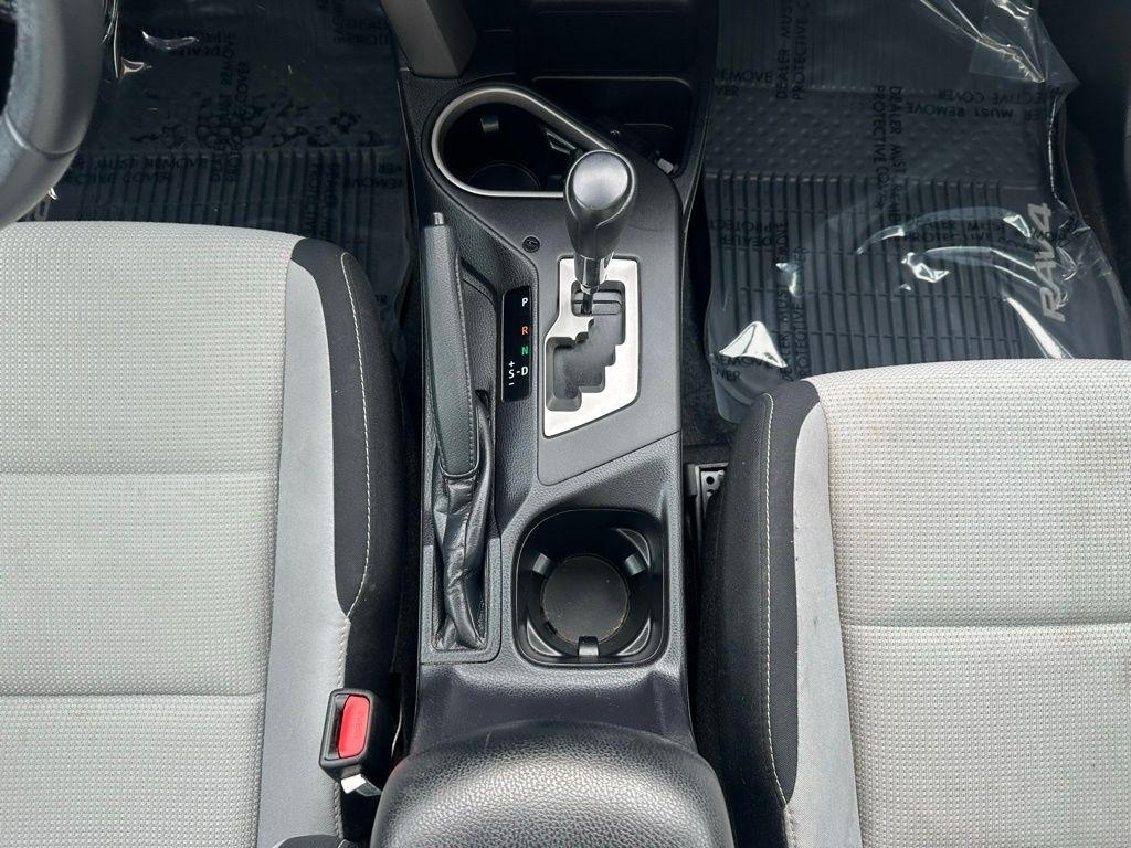 Toyota RAV4 XLE AWD (Natl) 2017