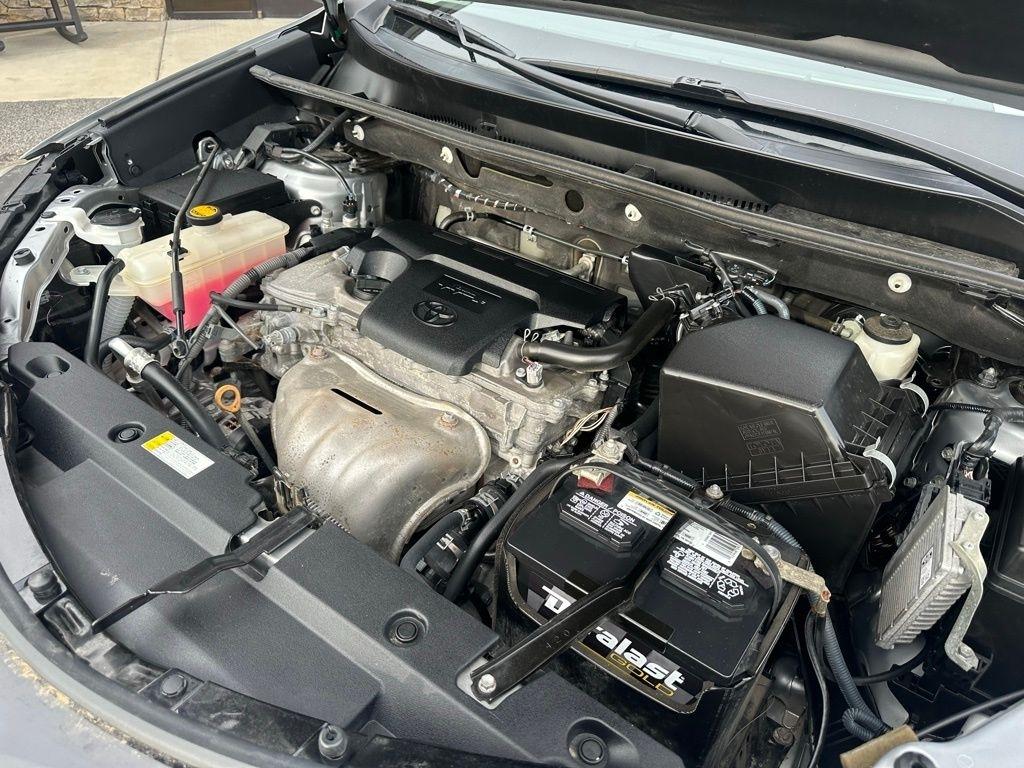 Toyota RAV4 XLE AWD (Natl) 2017