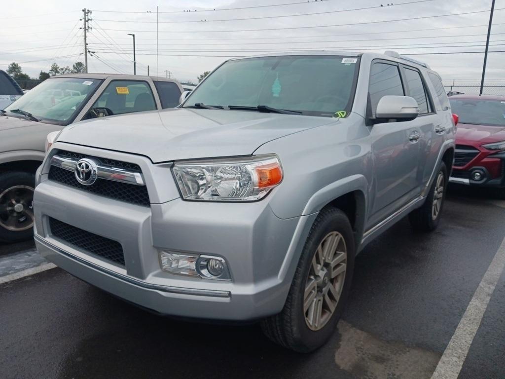 Toyota 4Runner 4WD 4dr V6 Limited (Natl) 2010