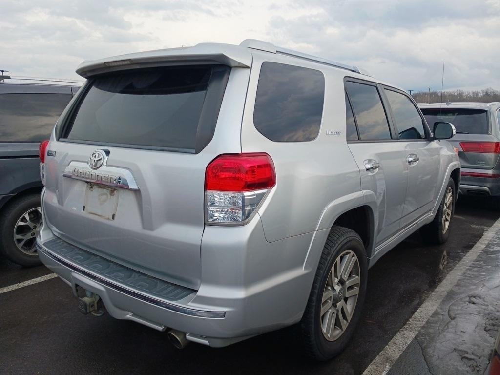 Toyota 4Runner 4WD 4dr V6 Limited (Natl) 2010