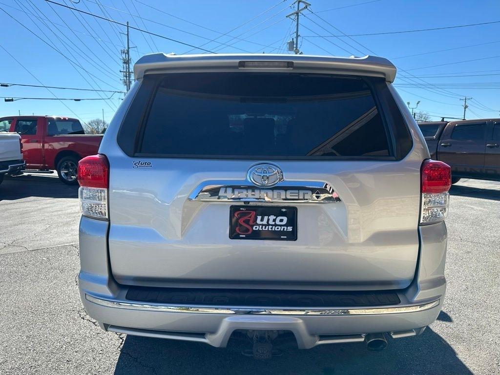 Toyota 4Runner 4WD 4dr V6 Limited (Natl) 2010