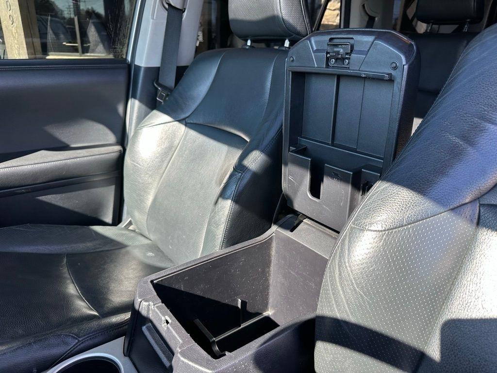 Toyota 4Runner 4WD 4dr V6 Limited (Natl) 2010