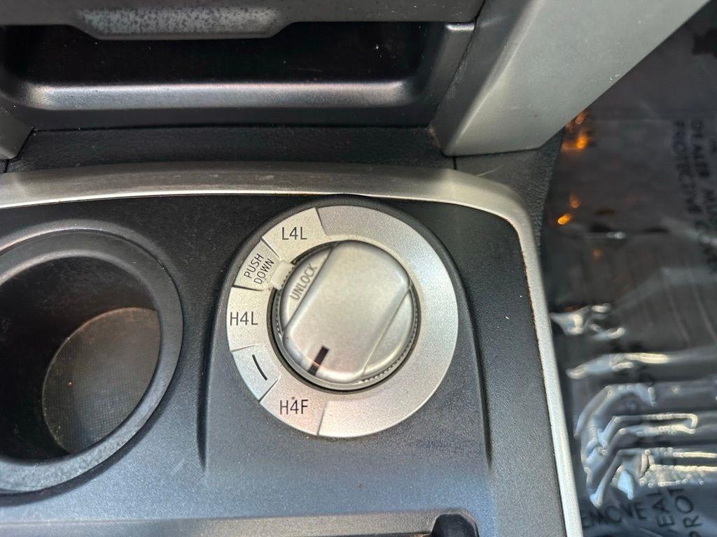 Toyota 4Runner 4WD 4dr V6 Limited (Natl) 2010