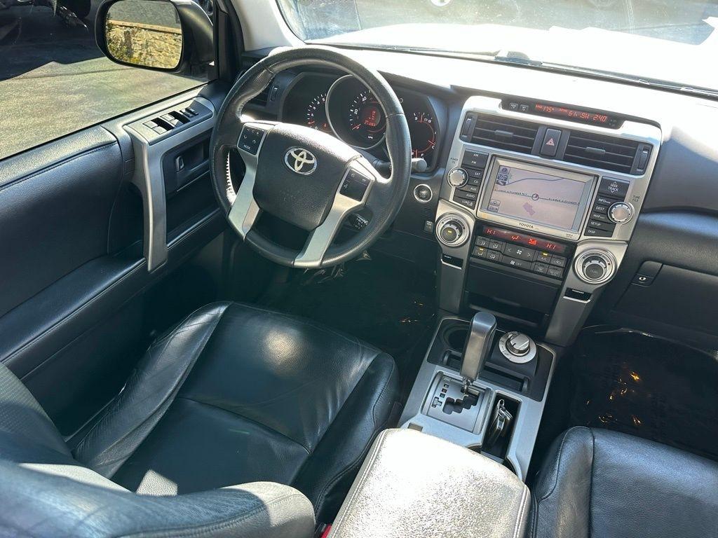 Toyota 4Runner 4WD 4dr V6 Limited (Natl) 2010