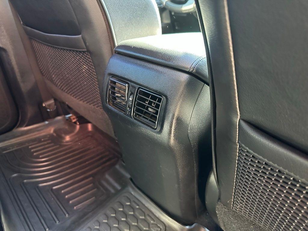 Toyota 4Runner 4WD 4dr V6 Limited (Natl) 2010