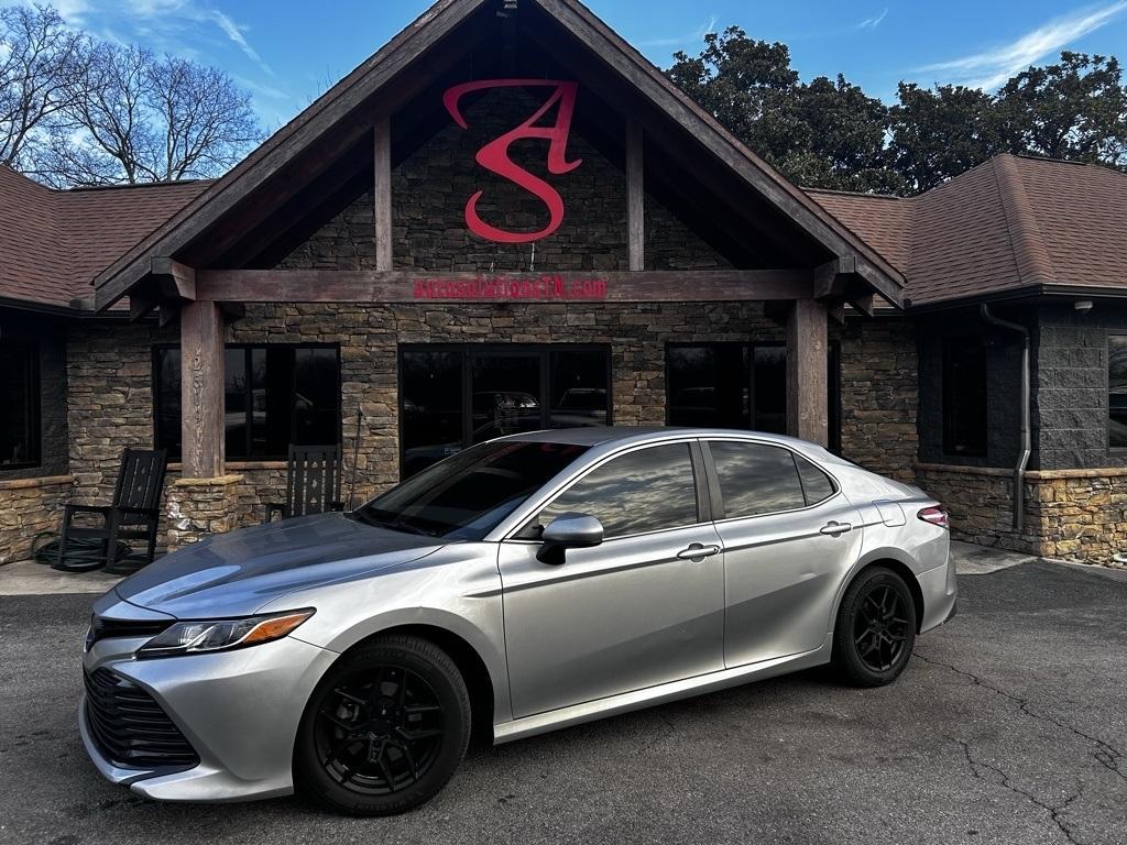 Toyota Camry XLE Auto (Natl) 2018