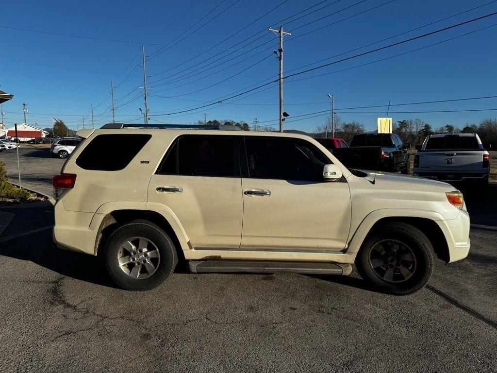 Toyota 4Runner RWD 4dr V6 Limited (Natl) 2010