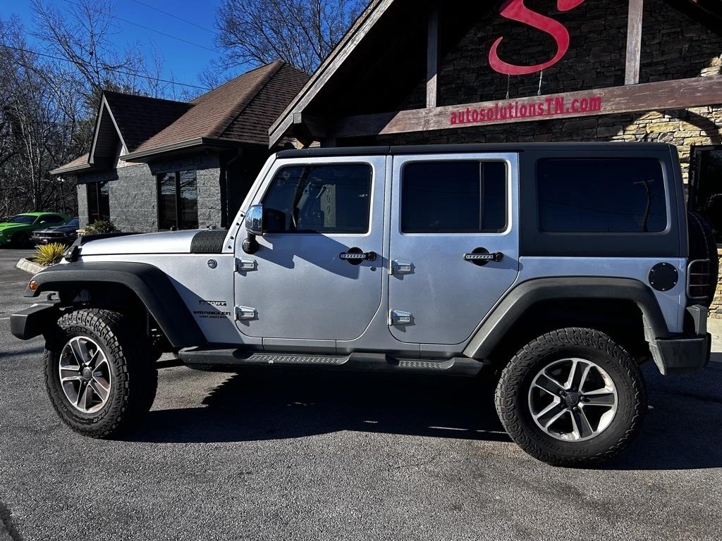 Jeep Wrangler Unlimited 4WD 4dr Sport 2011