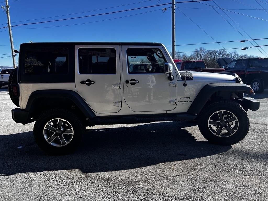 Jeep Wrangler Unlimited 4WD 4dr Sport 2011