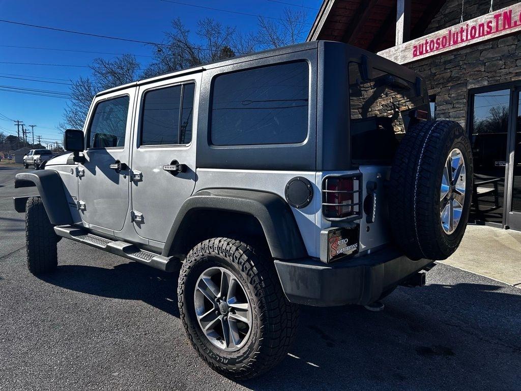 Jeep Wrangler Unlimited 4WD 4dr Sport 2011