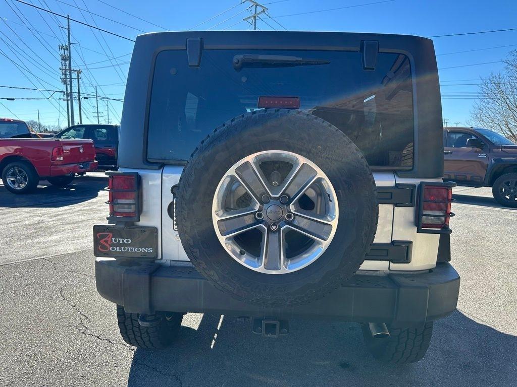 Jeep Wrangler Unlimited 4WD 4dr Sport 2011