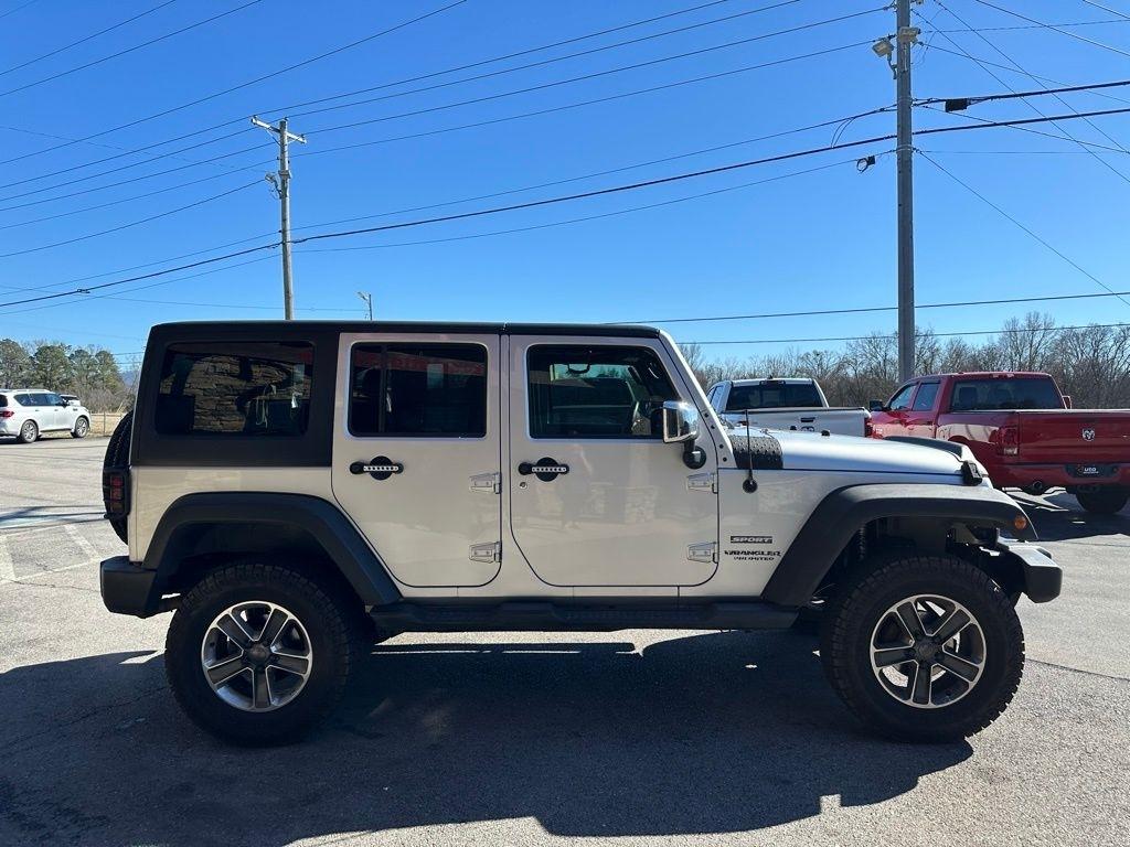 Jeep Wrangler Unlimited 4WD 4dr Sport 2011