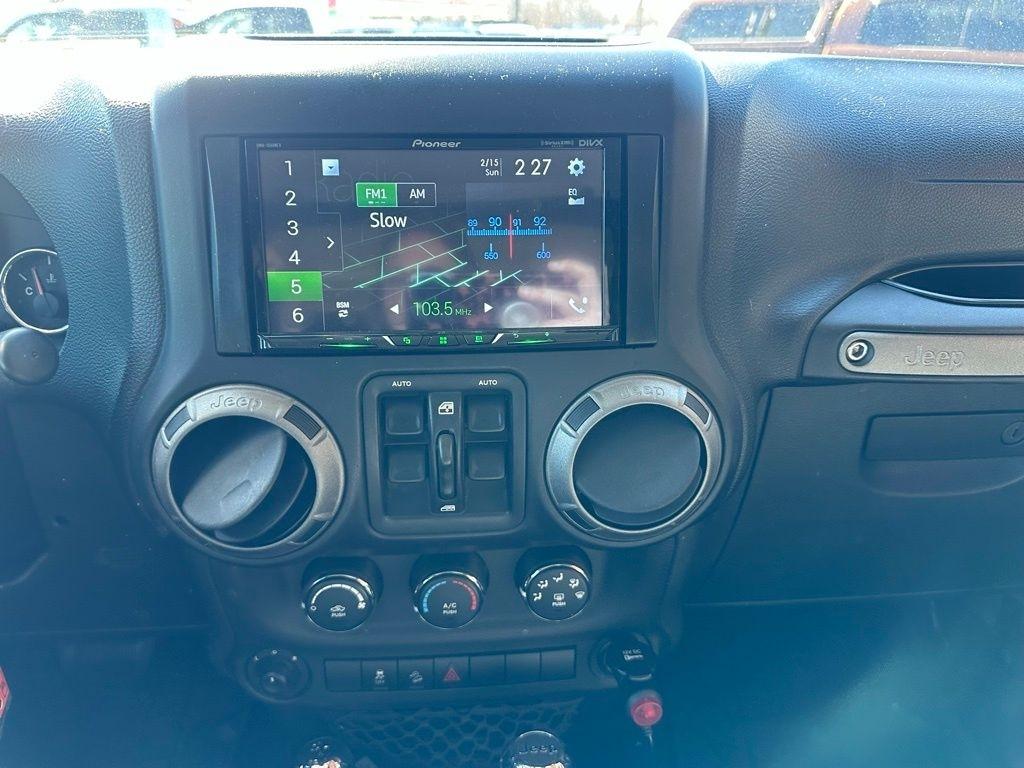 Jeep Wrangler Unlimited 4WD 4dr Sport 2011