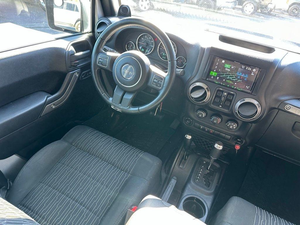 Jeep Wrangler Unlimited 4WD 4dr Sport 2011