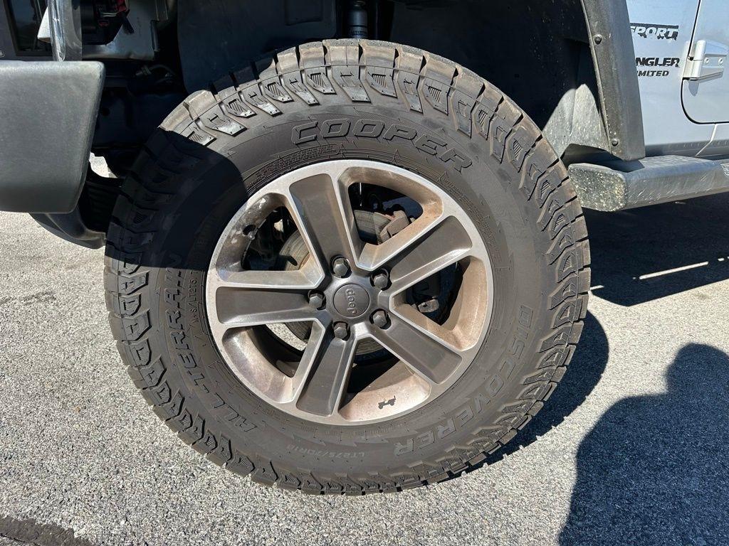 Jeep Wrangler Unlimited 4WD 4dr Sport 2011