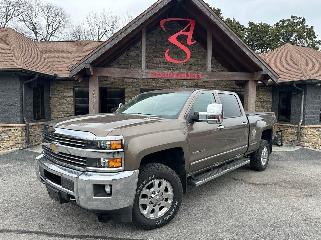 Chevrolet Silverado 3500HD 4WD Crew Cab 153.7" LTZ 2015