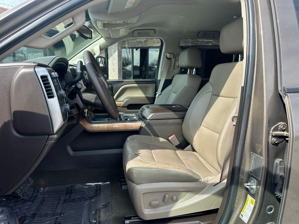 Chevrolet Silverado 3500HD 4WD Crew Cab 153.7" LTZ 2015