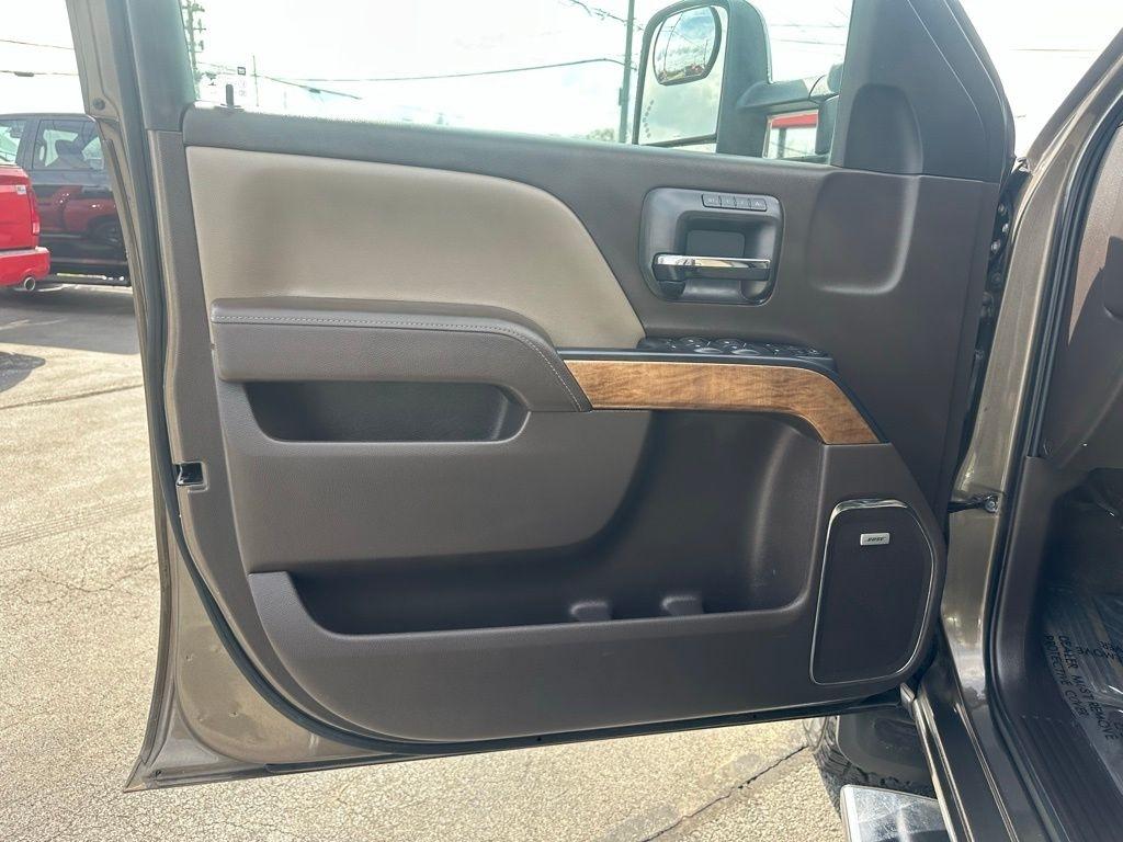 Chevrolet Silverado 3500HD 4WD Crew Cab 153.7" LTZ 2015