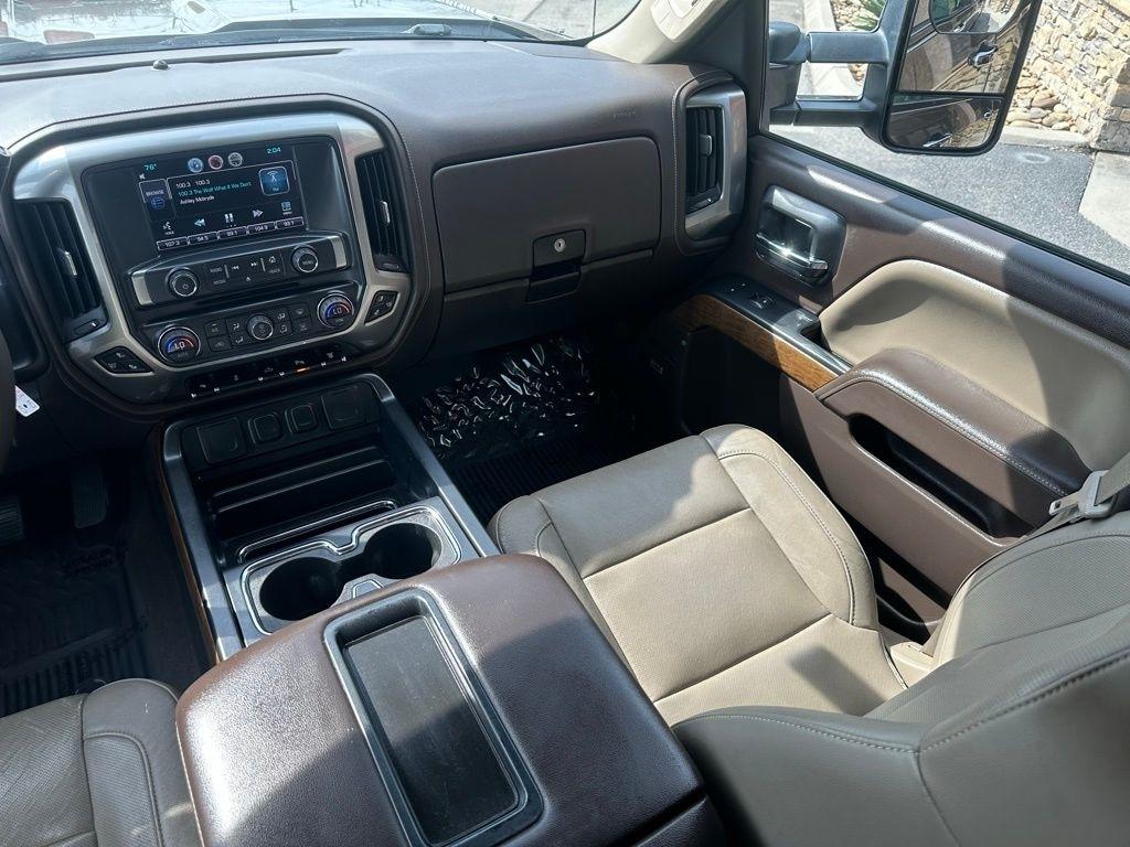 Chevrolet Silverado 3500HD 4WD Crew Cab 153.7" LTZ 2015