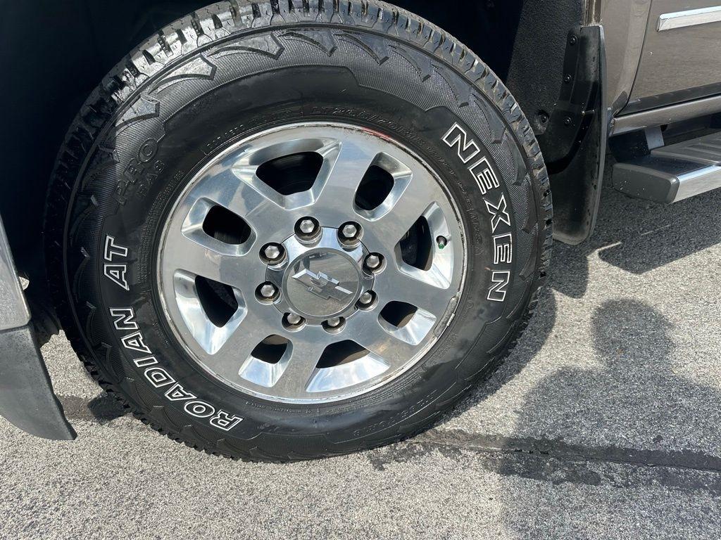 Chevrolet Silverado 3500HD 4WD Crew Cab 153.7" LTZ 2015