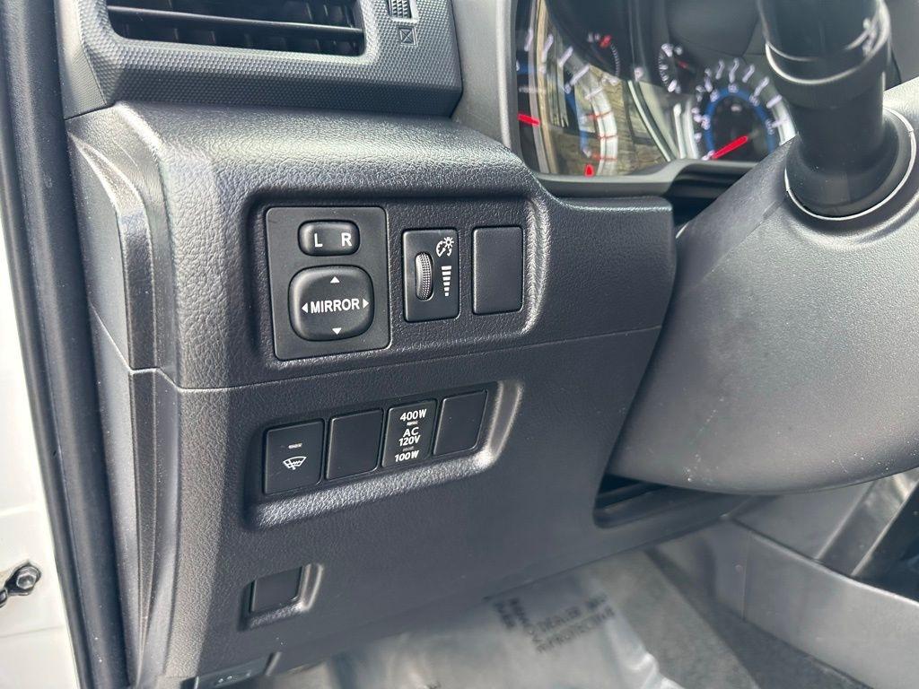 Toyota 4Runner 4WD 4dr V6 Trail Premium (Natl) 2016