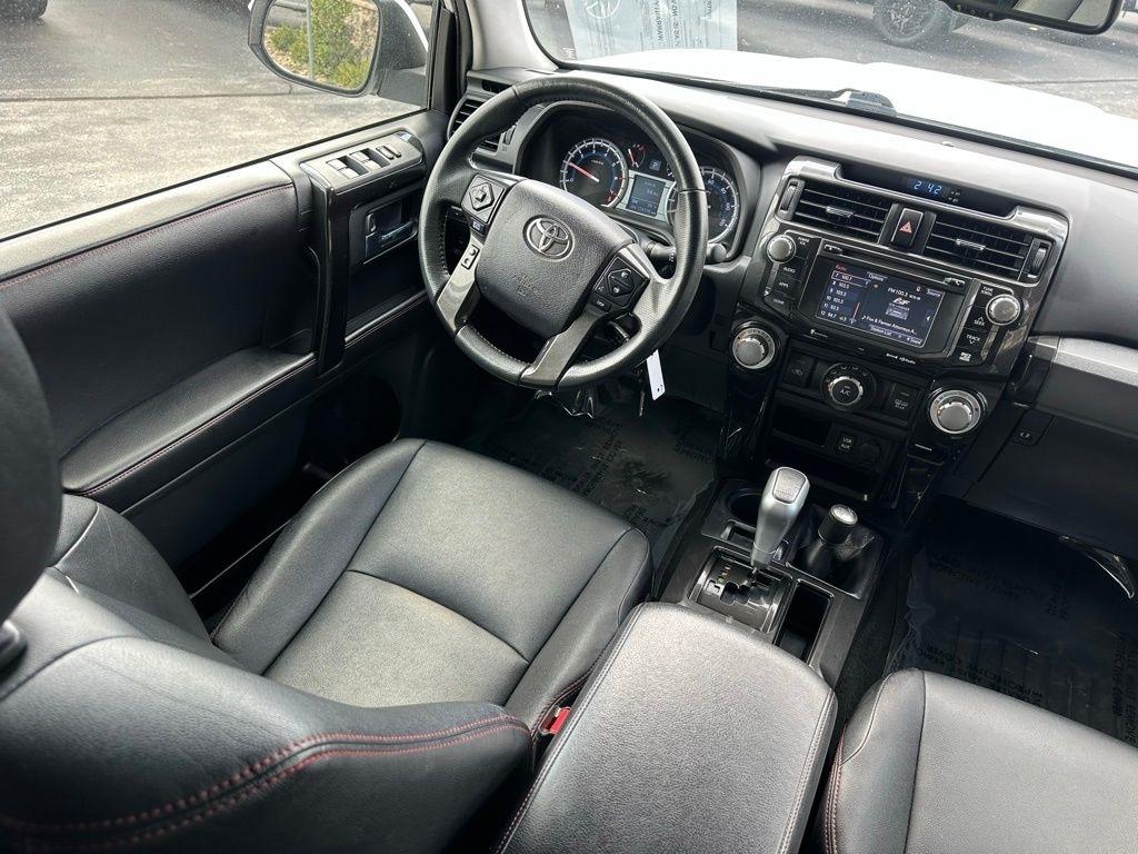 Toyota 4Runner 4WD 4dr V6 Trail Premium (Natl) 2016