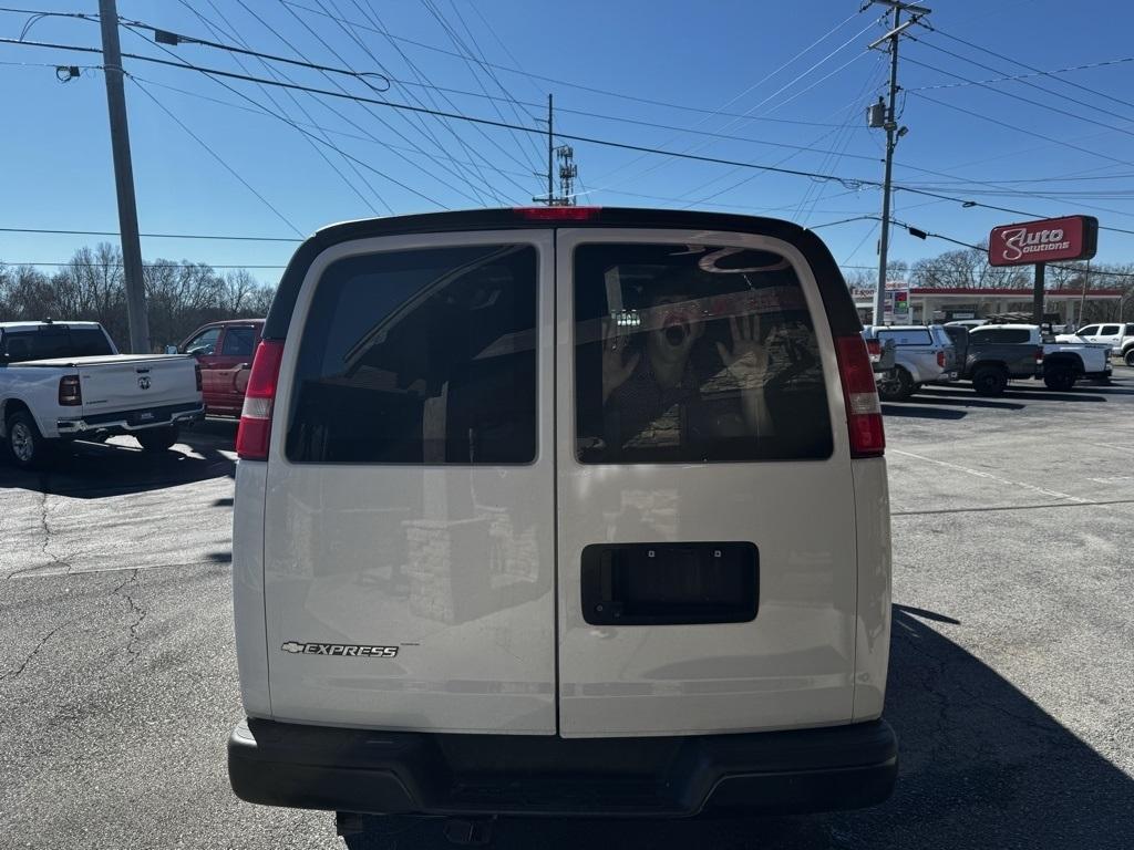 Chevrolet Express Cargo Van RWD 2500 135" 2018