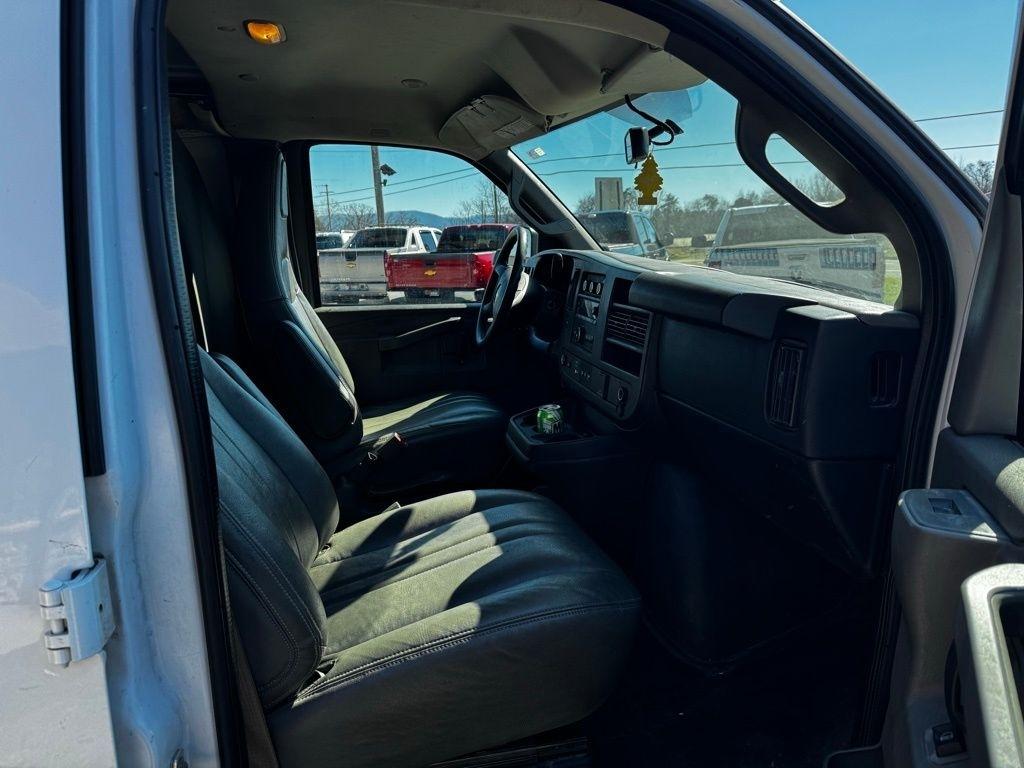 Chevrolet Express Cargo Van RWD 2500 135" 2018