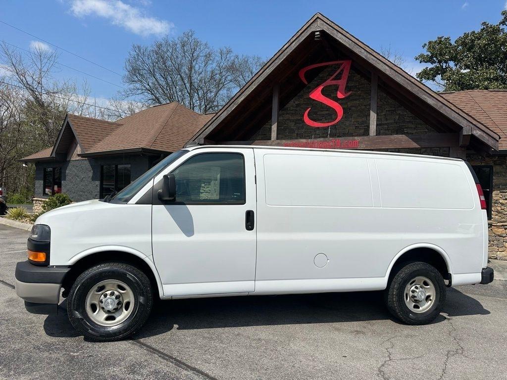 Chevrolet Express Cargo Van RWD 2500 135" 2018