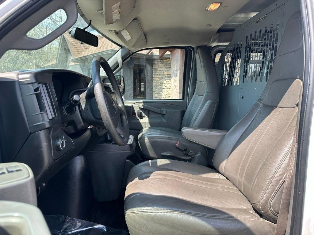 Chevrolet Express Cargo Van RWD 2500 135" 2018