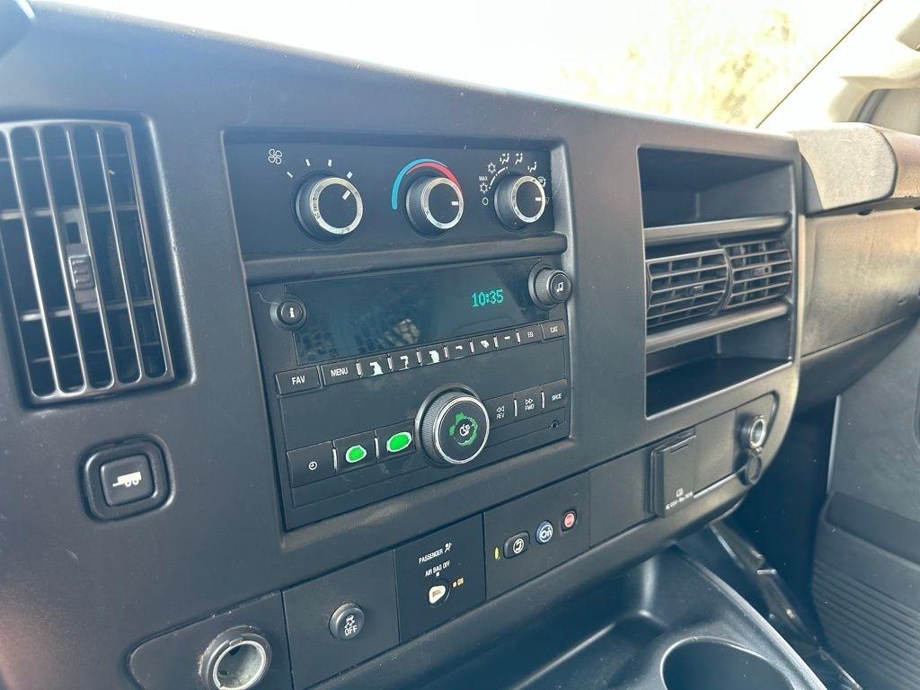 Chevrolet Express Cargo Van RWD 2500 135" 2018