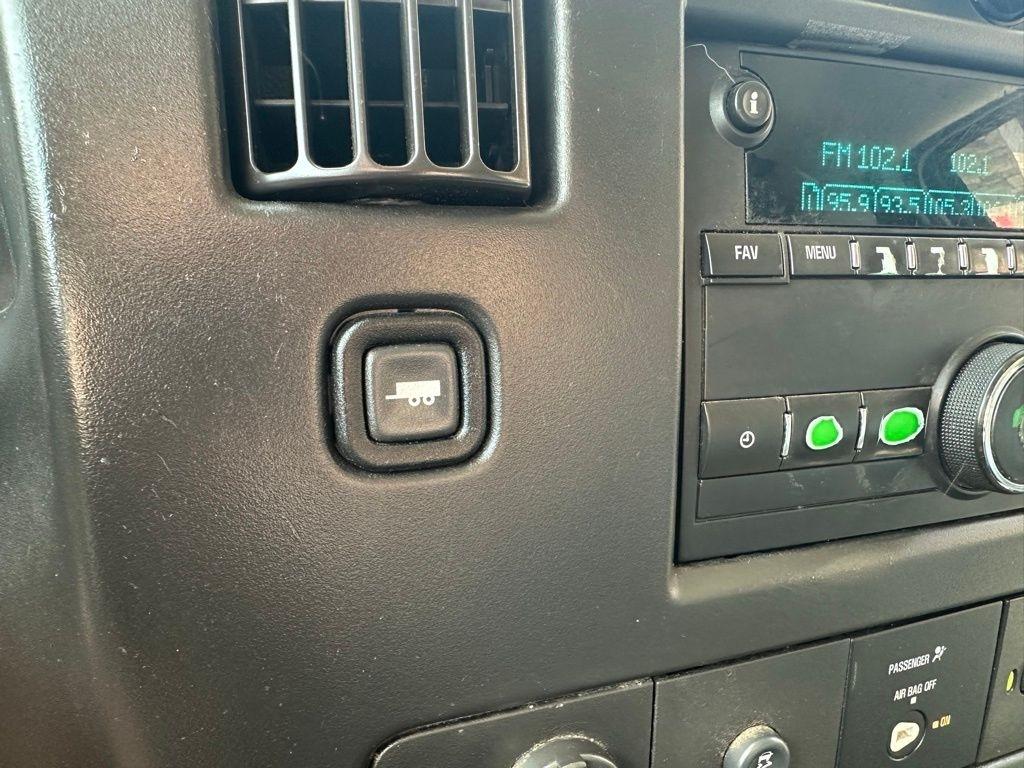 Chevrolet Express Cargo Van RWD 2500 135" 2018