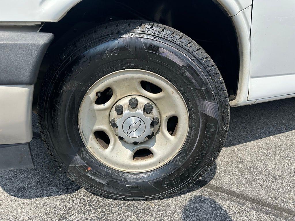 Chevrolet Express Cargo Van RWD 2500 135" 2018
