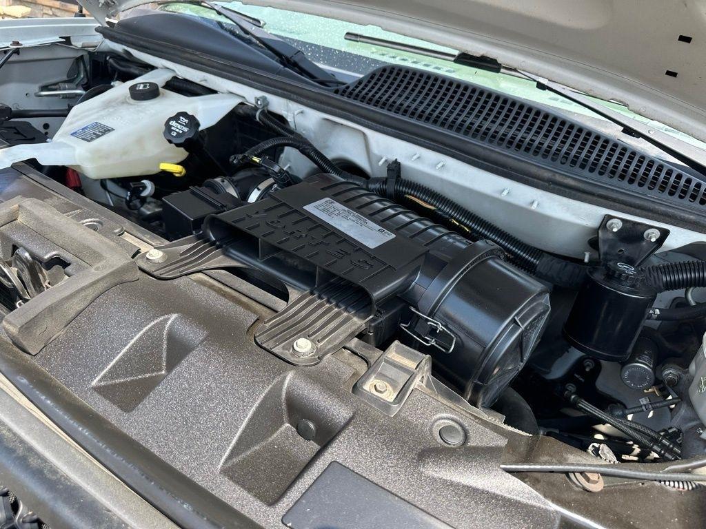 Chevrolet Express Cargo Van RWD 2500 135" 2018