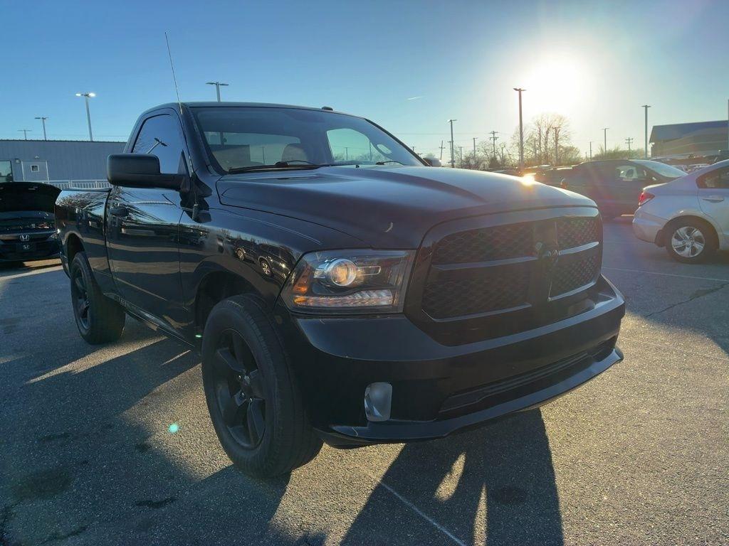 RAM 1500 2WD Reg Cab 120.5" Express 2014