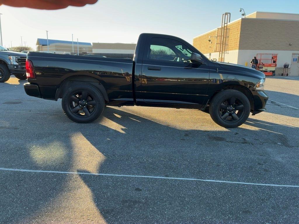 RAM 1500 2WD Reg Cab 120.5" Express 2014