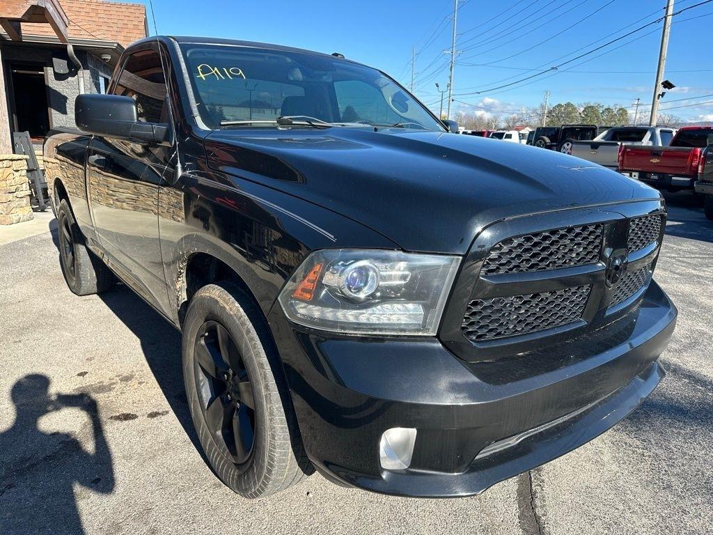 RAM 1500 2WD Reg Cab 120.5" Express 2014