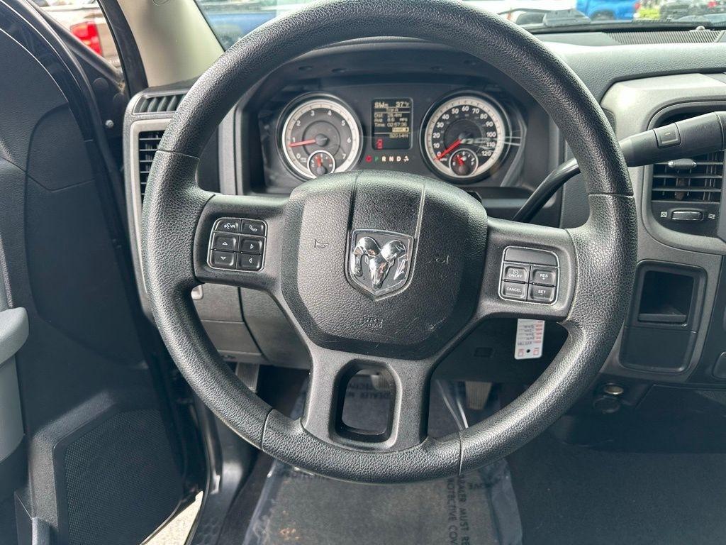 RAM 1500 2WD Reg Cab 120.5" Express 2014