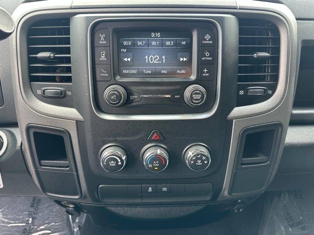 RAM 1500 2WD Reg Cab 120.5" Express 2014