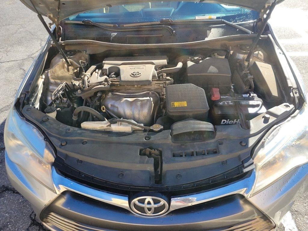 Toyota Camry 4dr Sdn I4 Auto XLE (Natl) 2015