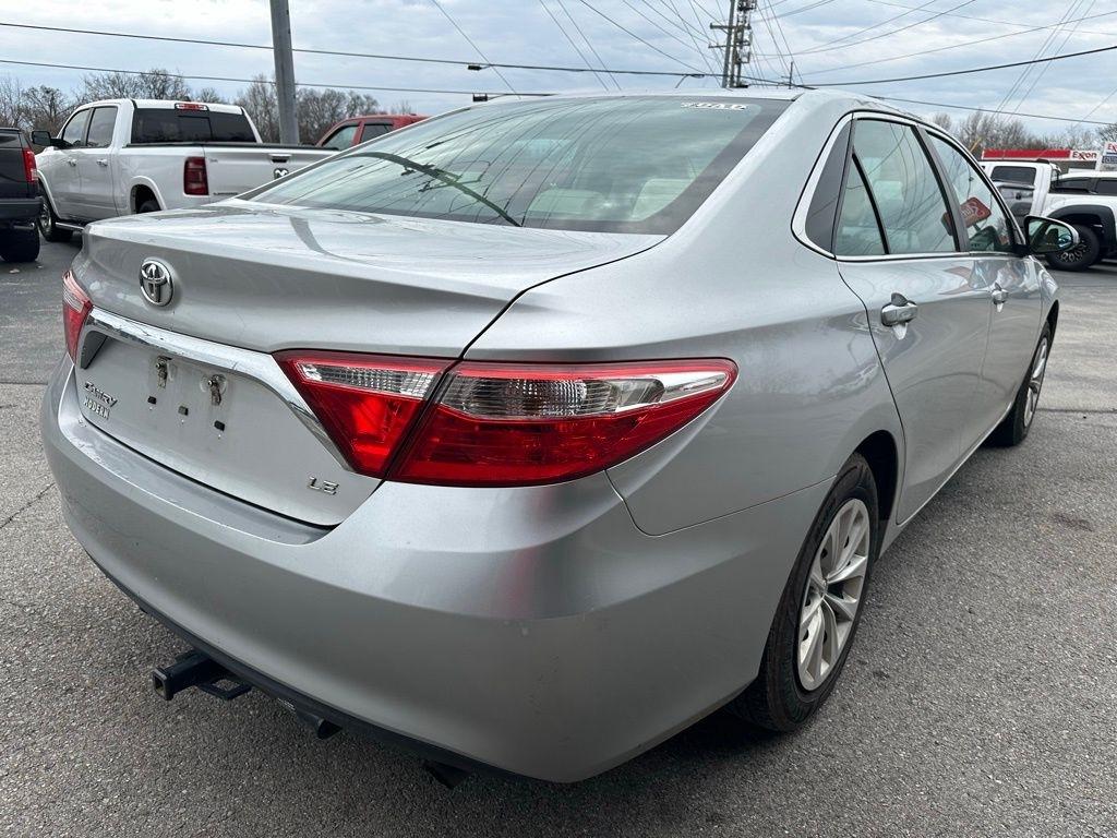 Toyota Camry 4dr Sdn I4 Auto XLE (Natl) 2015