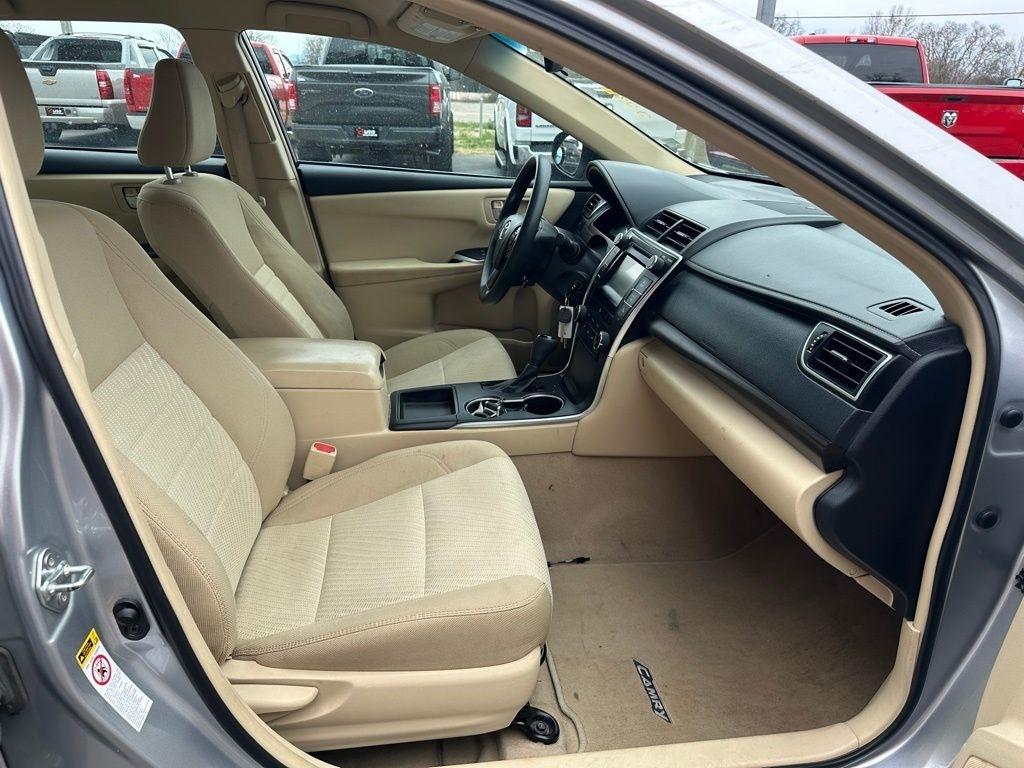 Toyota Camry 4dr Sdn I4 Auto XLE (Natl) 2015