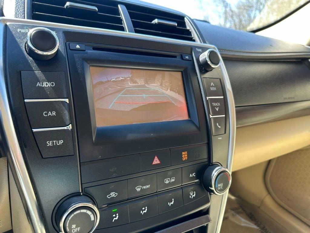 Toyota Camry 4dr Sdn I4 Auto XLE (Natl) 2015