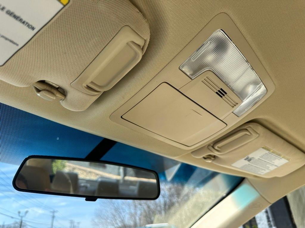 Toyota Camry 4dr Sdn I4 Auto XLE (Natl) 2015