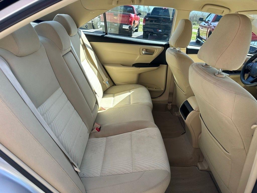 Toyota Camry 4dr Sdn I4 Auto XLE (Natl) 2015